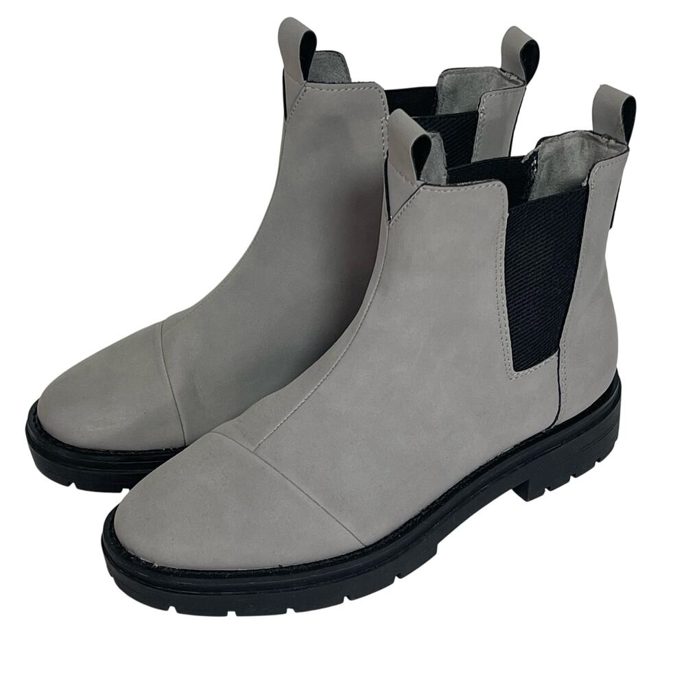 TOMS Women’s Faux Leather Gray Pull On Combat Boots size 9.5